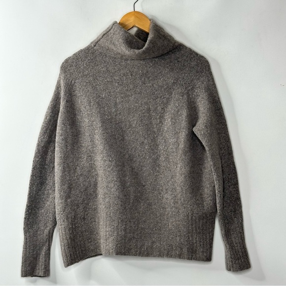 🔴 SOLD Aritzia Community Plutarch Cozy Wool Sweater Cowl Neck Pullover - Picture 2 of 9